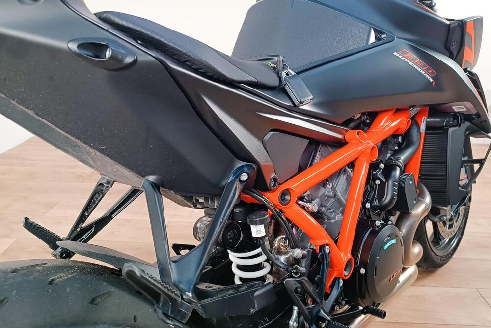 KTM 1390 Super Duke R EVO (2024) (4)