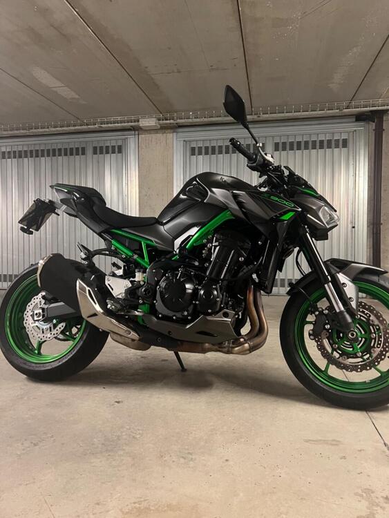 Kawasaki Z 900 (2021 - 24) (2)