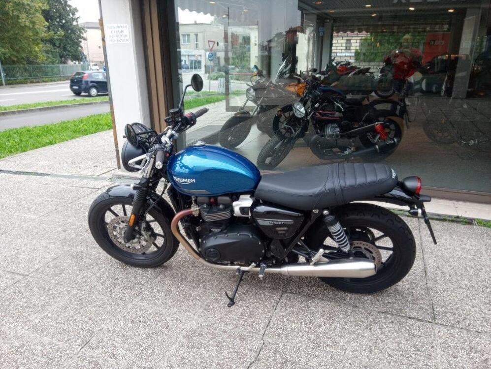 Triumph Street Twin 900 (2021 - 22)