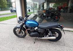 Triumph Street Twin 900 (2021 - 22) usata