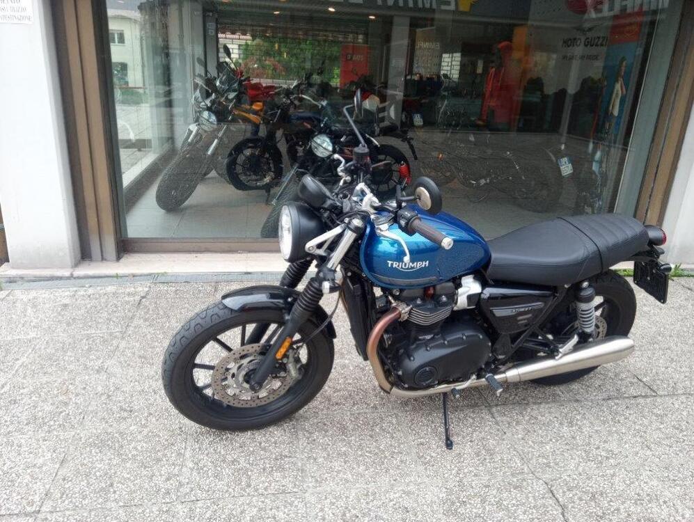 Triumph Street Twin 900 (2021 - 22) (2)