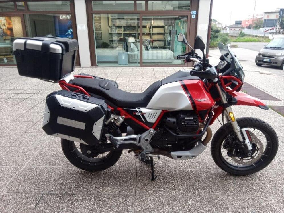 Moto Guzzi V85 TT Evocative Graphics (2021 - 23) (5)