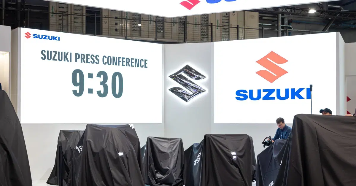 Suzuki a EICMA 2024 con le sue novit&agrave; 2025 (e, s&igrave;: c'&egrave; l'Hayabusa in colorazione verde)
