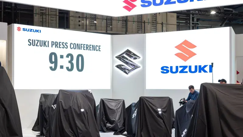 Suzuki a EICMA 2024 con le sue novit&agrave; 2025 (e, s&igrave;: c'&egrave; l'Hayabusa in colorazione verde)