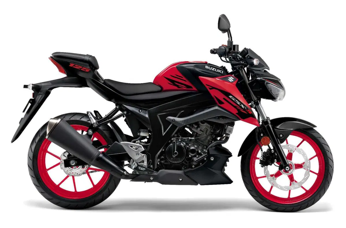 Suzuki a EICMA 2024 con le sue novità 2025 (e, sì: c'è l'Hayabusa in colorazione verde) (2)