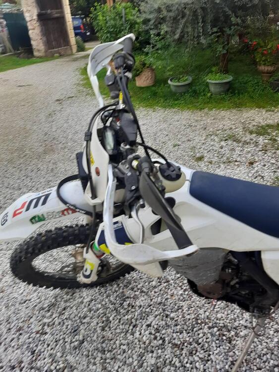 Husqvarna FE 250 (2022) (5)