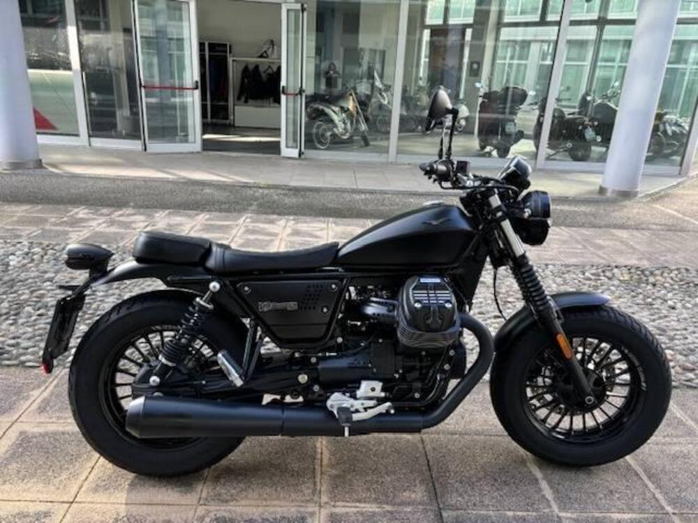 Moto Guzzi V9 Bobber (2021 - 24)