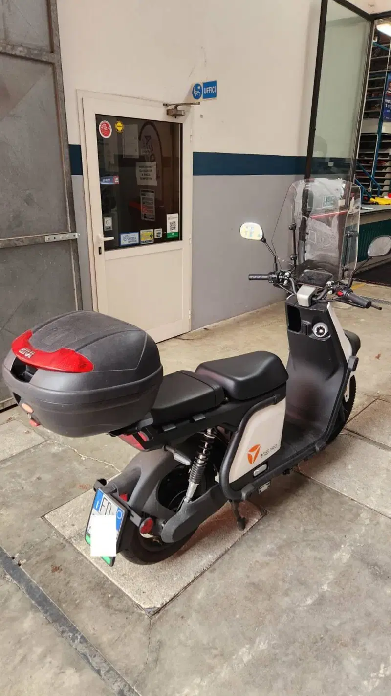 Yadea Y1S Pro (2023 - 26) (4)