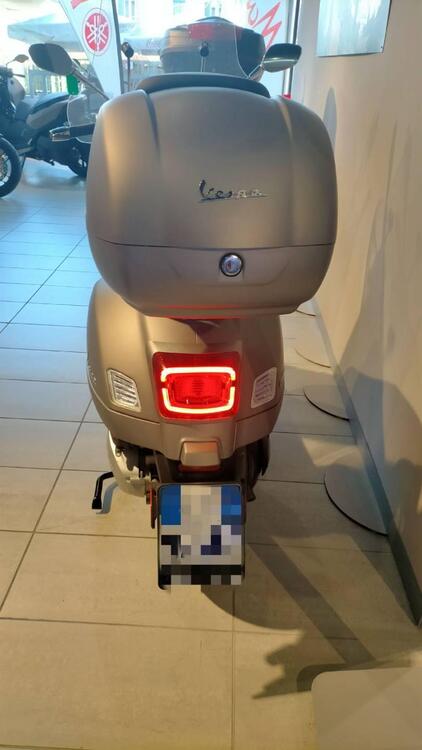 Vespa GTS 300 (2023 - 24) (2)