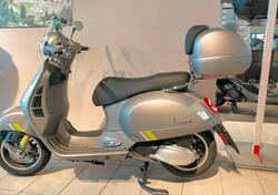 Vespa GTS 300 (2023 - 24) usata