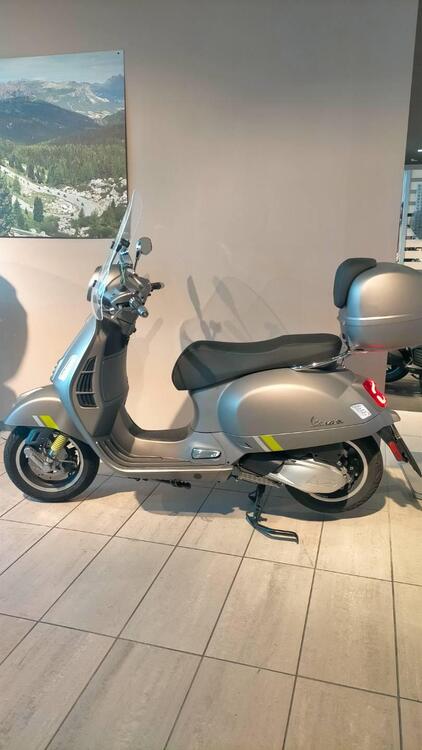 Vespa GTS 300 (2023 - 24) (4)