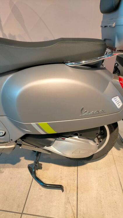 Vespa GTS 300 (2023 - 24) (5)