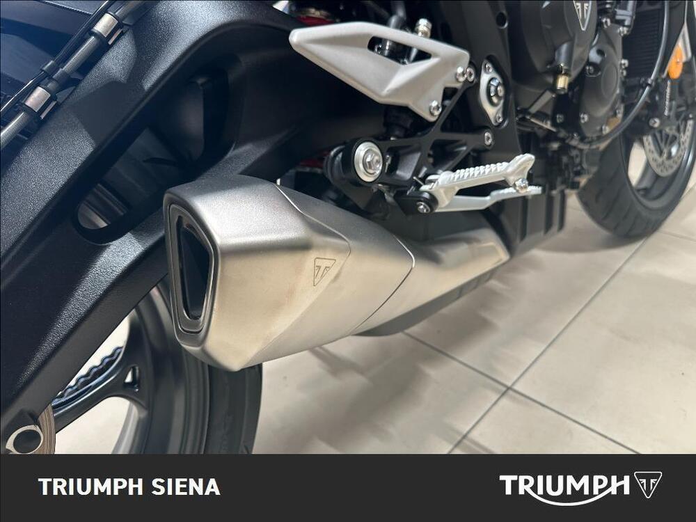 Triumph Street Triple R (2020 - 23) (5)