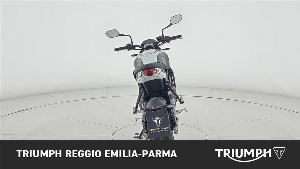 Triumph Trident 660 Triple Tribute Edition (2024) (2)