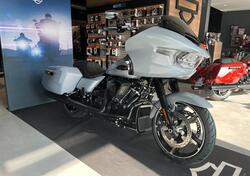 Harley-Davidson Road Glide (2024) nuova