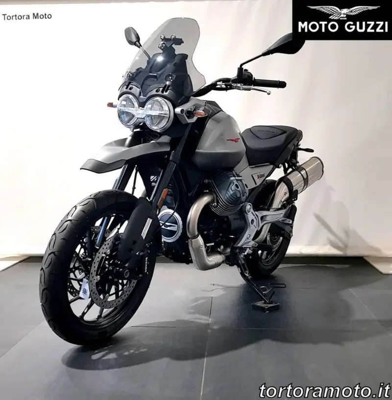 Moto Guzzi V85 Strada (2024 - 26) (3)