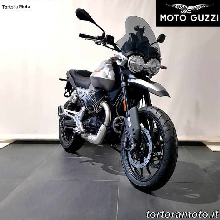 Moto Guzzi V85 Strada (2024) (4)