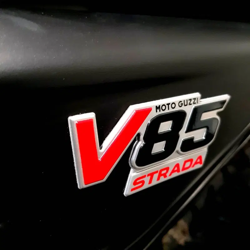 Moto Guzzi V85 Strada (2024 - 26) (16)