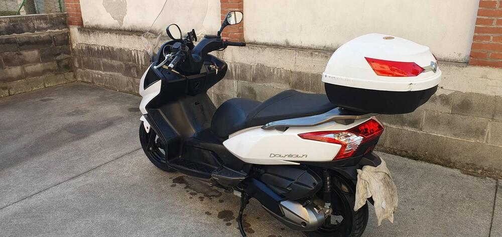 Kymco Downtown 300i (2009 - 17) (4)