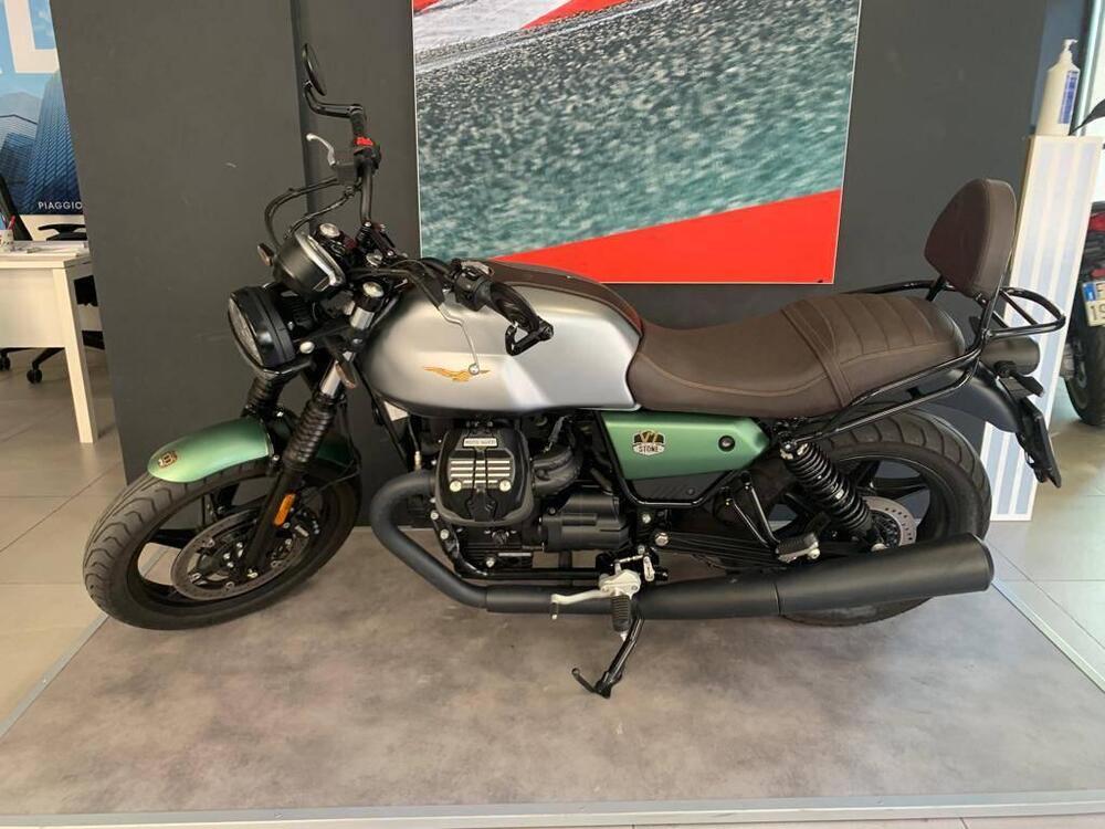 Moto Guzzi V7 Stone Centenario (2021 - 22)