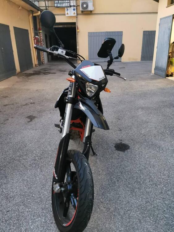 Betamotor RR 125 4T Motard LC (2018 - 20) (4)