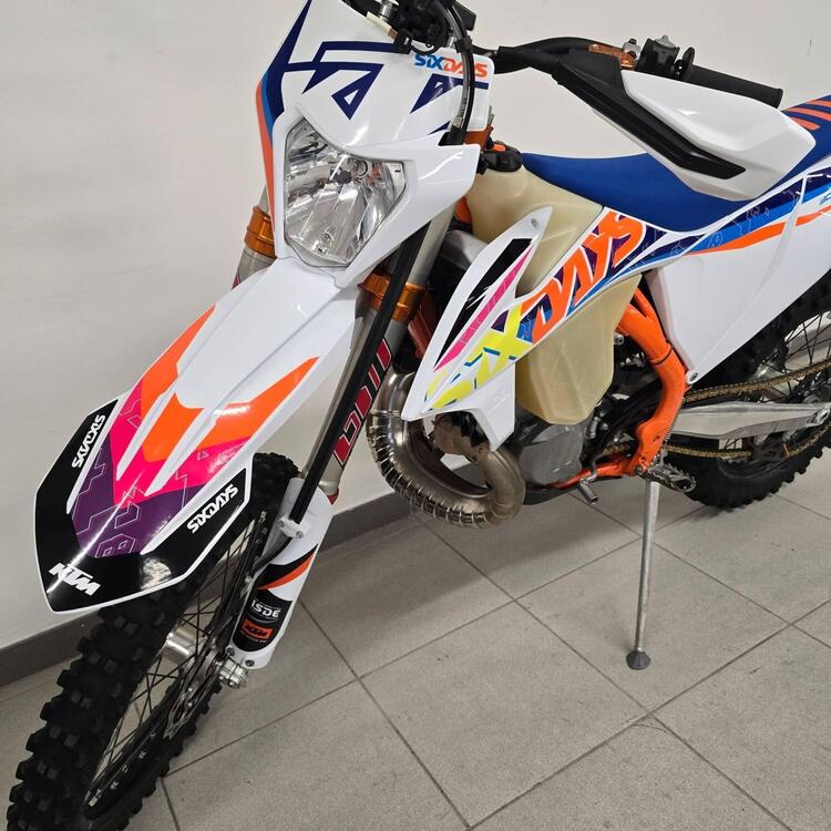 KTM EXC 300 TPI Six Days (2022) (2)