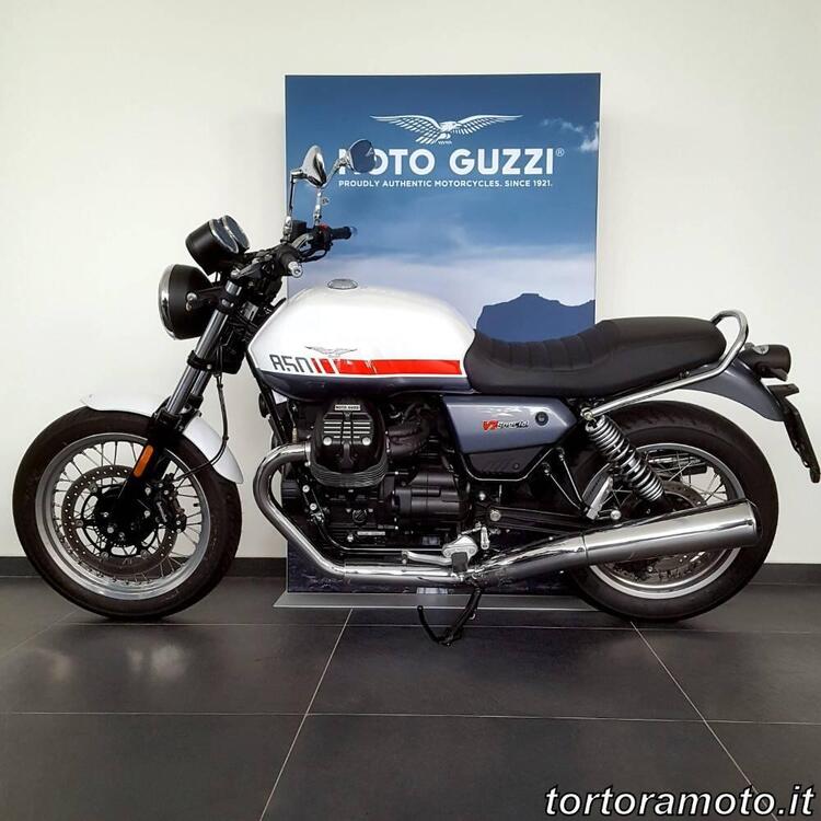 Moto Guzzi V7 Special (2021 - 24)