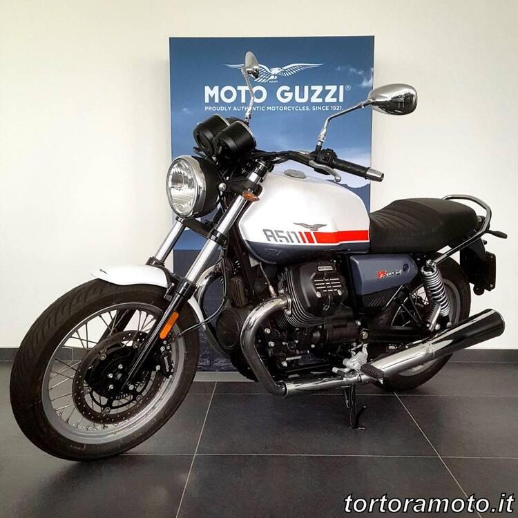 Moto Guzzi V7 Special (2021 - 24) (3)