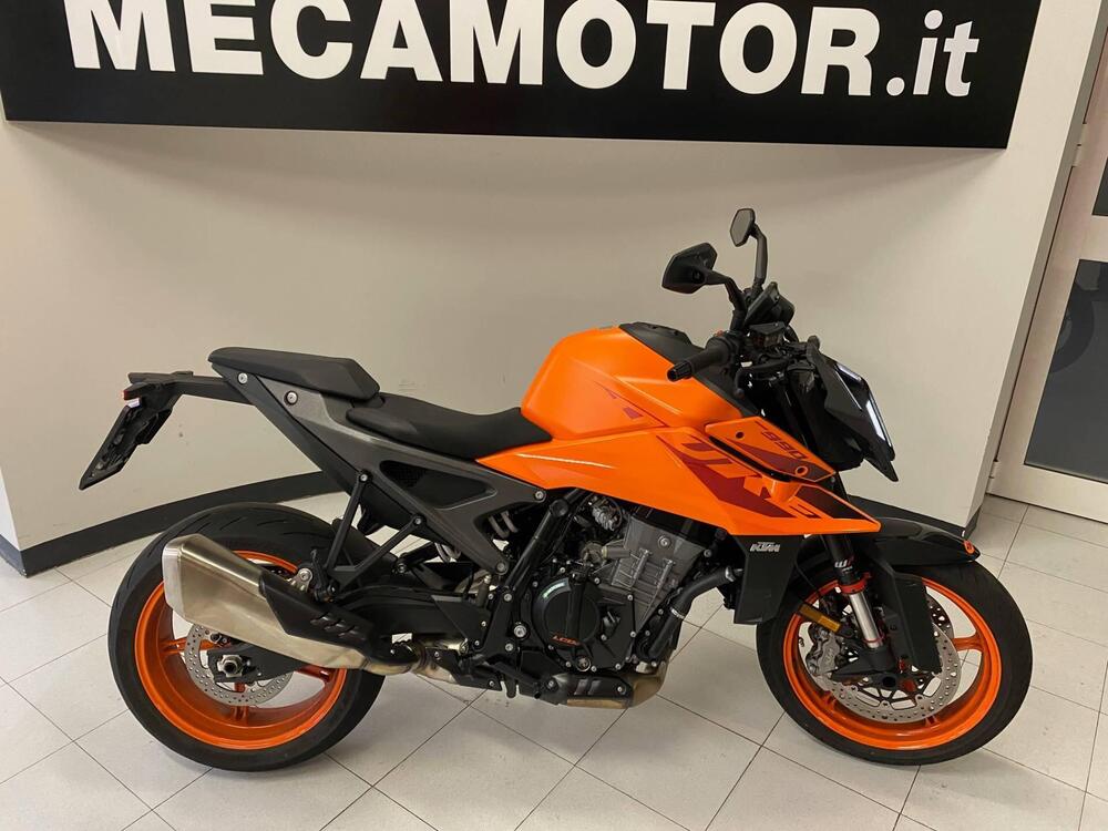 KTM 990 Duke (2024) (2)