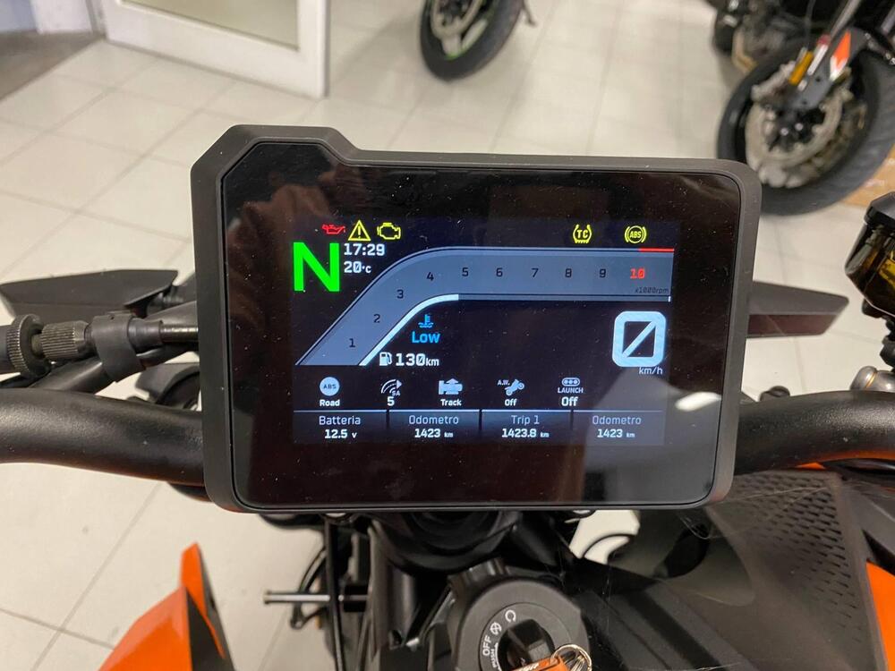 KTM 990 Duke (2024) (3)