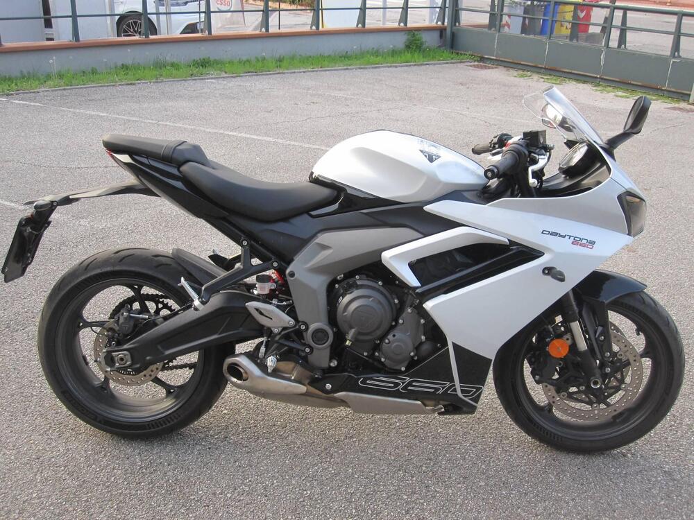 Triumph Daytona 660 (2024)