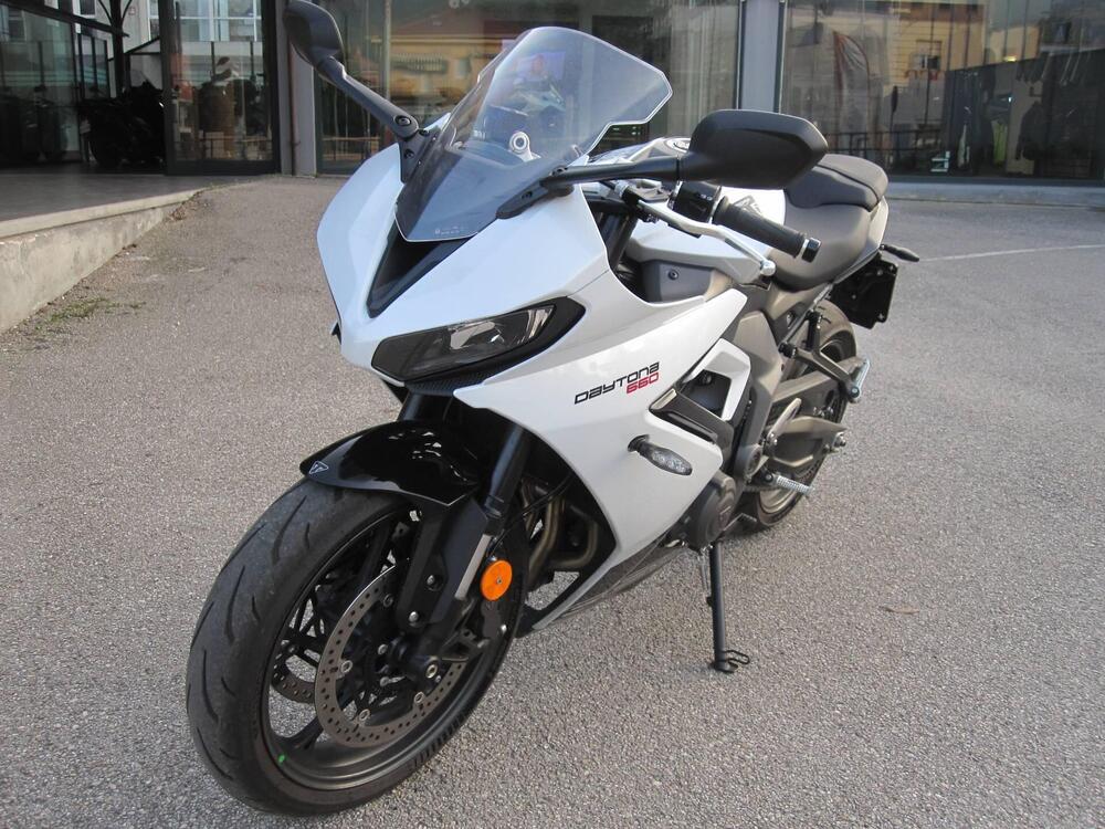 Triumph Daytona 660 (2024) (3)