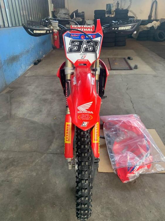 Honda CRF 250 R (2023) (3)