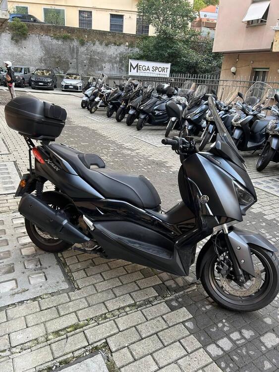 Yamaha X-Max 300 Iron Max (2019 - 20)