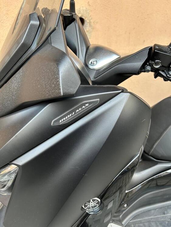 Yamaha X-Max 300 Iron Max (2019 - 20) (4)