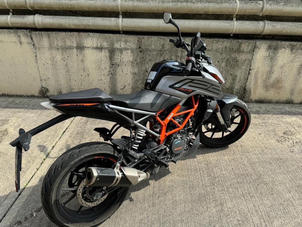 KTM 125 Duke (2021 - 23) (2)