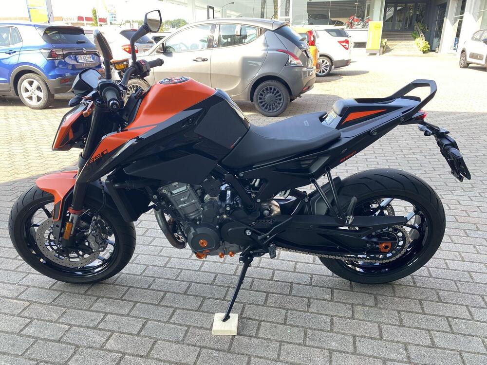 KTM 890 Duke R (2022 - 23) (5)