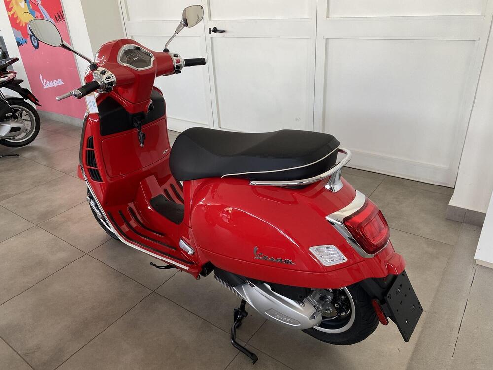 Vespa GTS 300 Super (2023 - 24) (3)