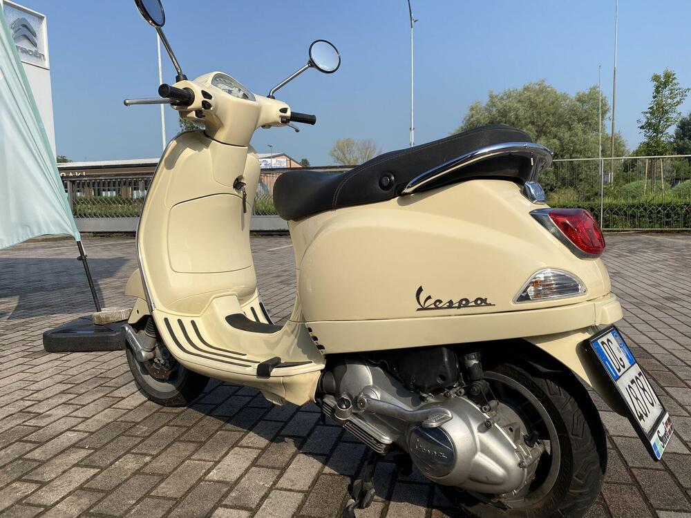 Vespa LX 150 (2005 - 11) (3)