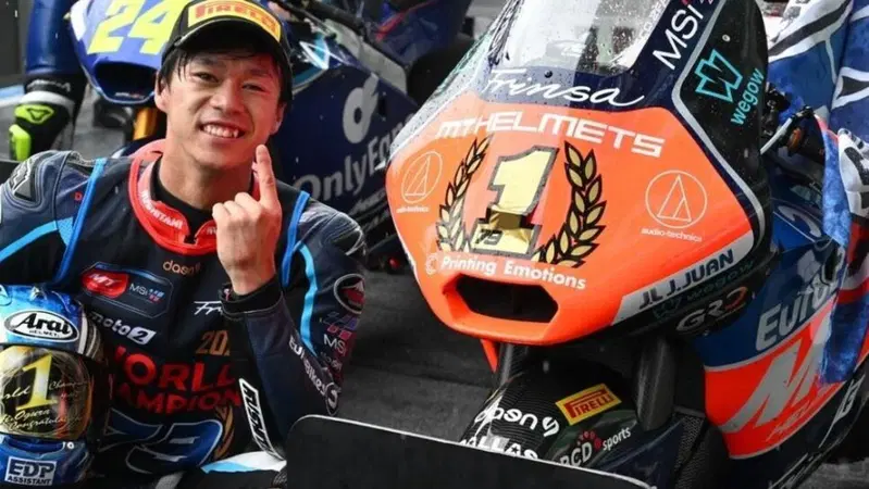 MotoGP 2024. Moto2: Ai Ogura sulla vittoria del titolo: "Essere il numero 1 del mondo &egrave; quello che ho pensato per tutta la mia carriera"