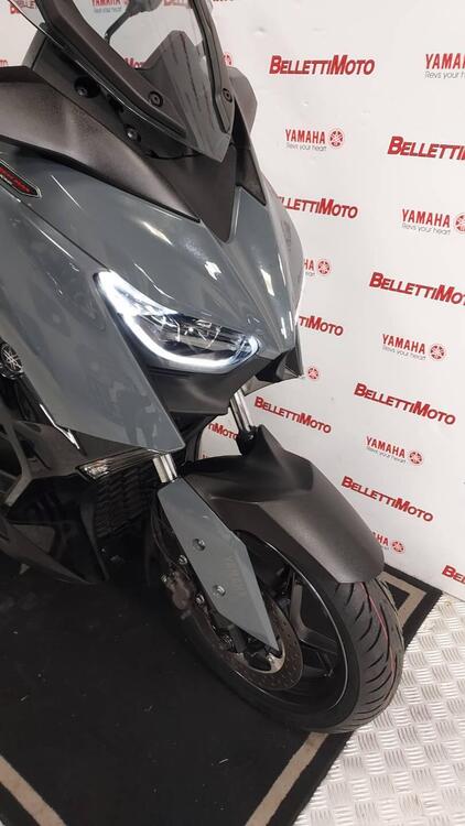 Yamaha X-Max 300 Tech Max (2021 - 24) (2)