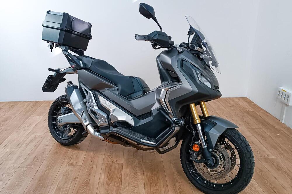 Honda X-ADV 750 (2017) (2)