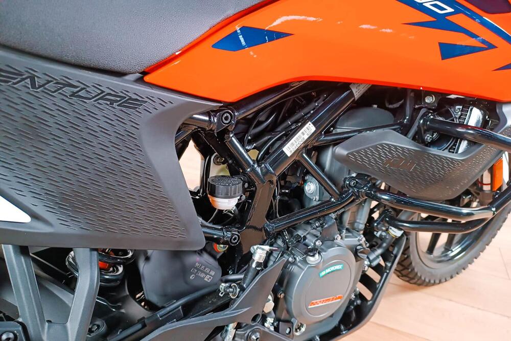 KTM 390 Adventure (2020) (4)