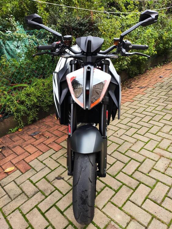 KTM 1290 Super Duke R (2019) (5)