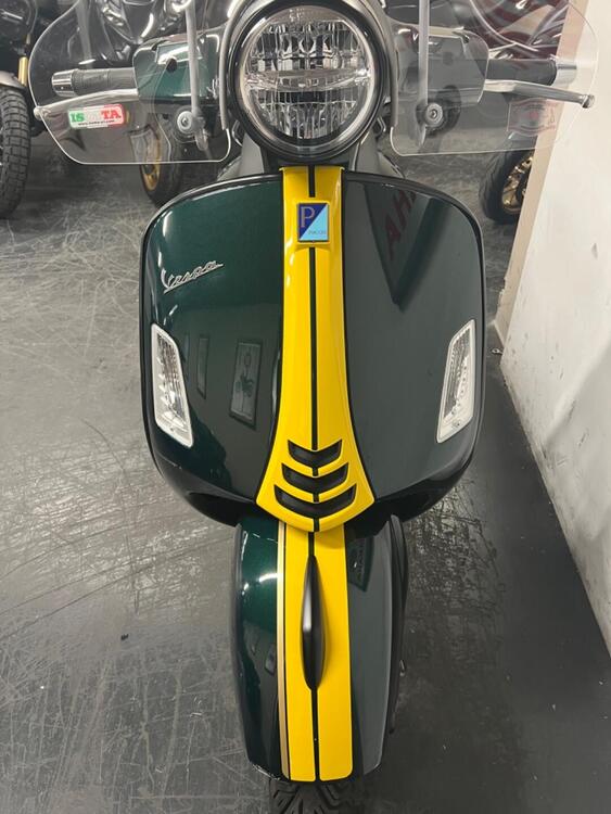 Vespa GTS 300 Super Hpe (2021 - 22) (3)