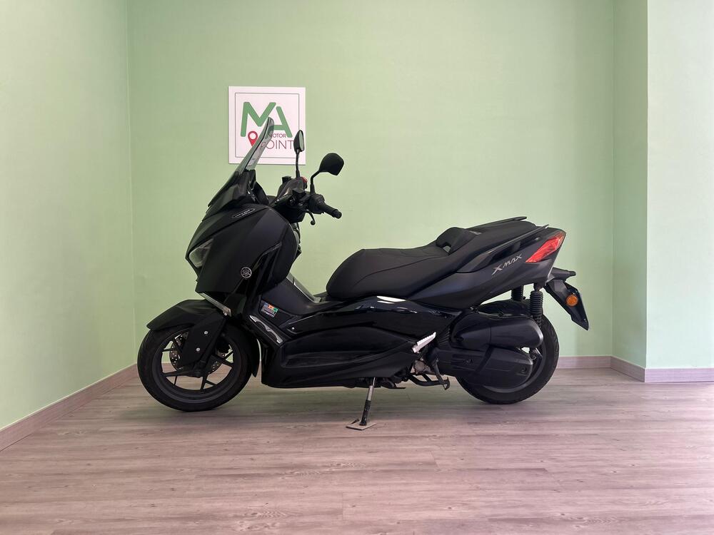 Yamaha X-Max 125 Tech Max (2020) (2)