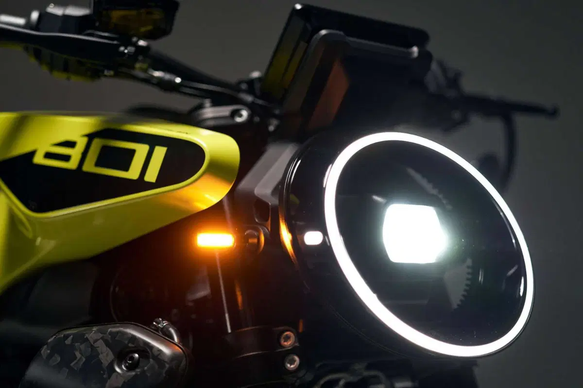 Husqvarna Vitpilen 801. Come va, pregi e difetti [VIDEO E GALLERY] (40)