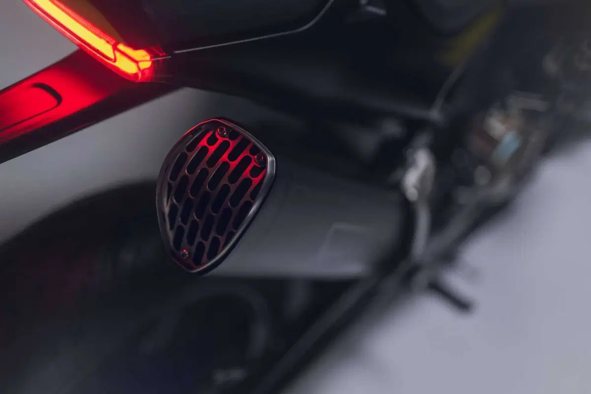 Husqvarna Vitpilen 801. Come va, pregi e difetti [VIDEO E GALLERY] (57)