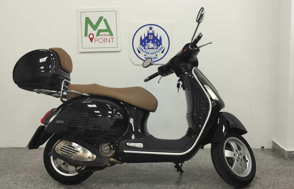 Vespa GTS 300 Touring ABS (2017 - 19)