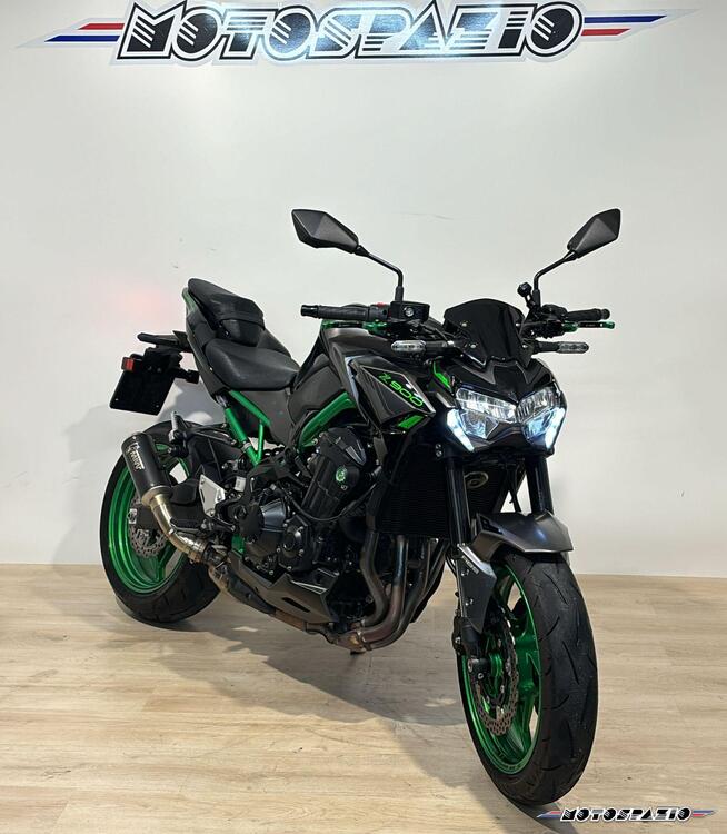 Kawasaki Z 900 (2021 - 24) (2)